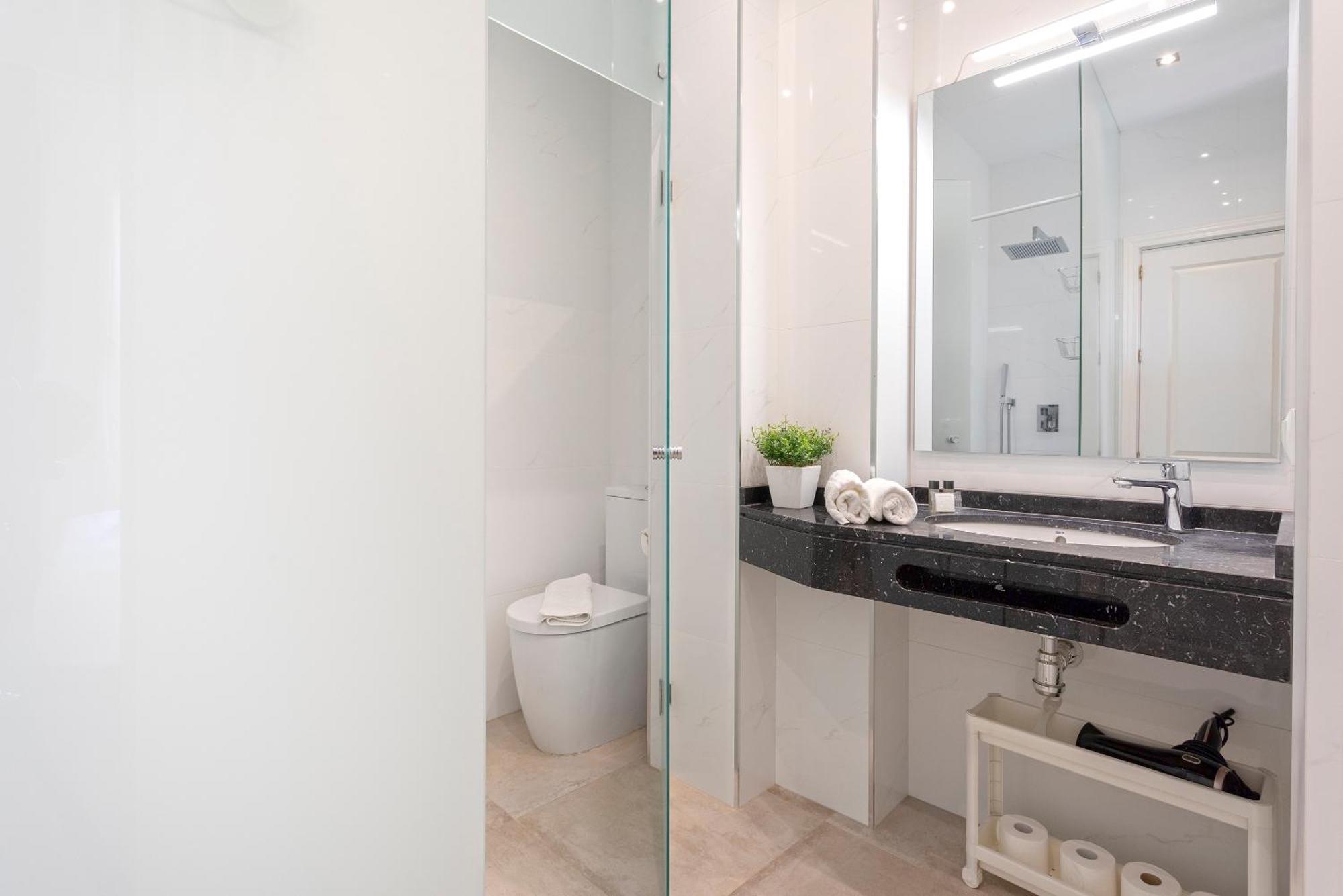 Apartamento Reformado En Malaga Centro By Rent Me Eksteriør bilde